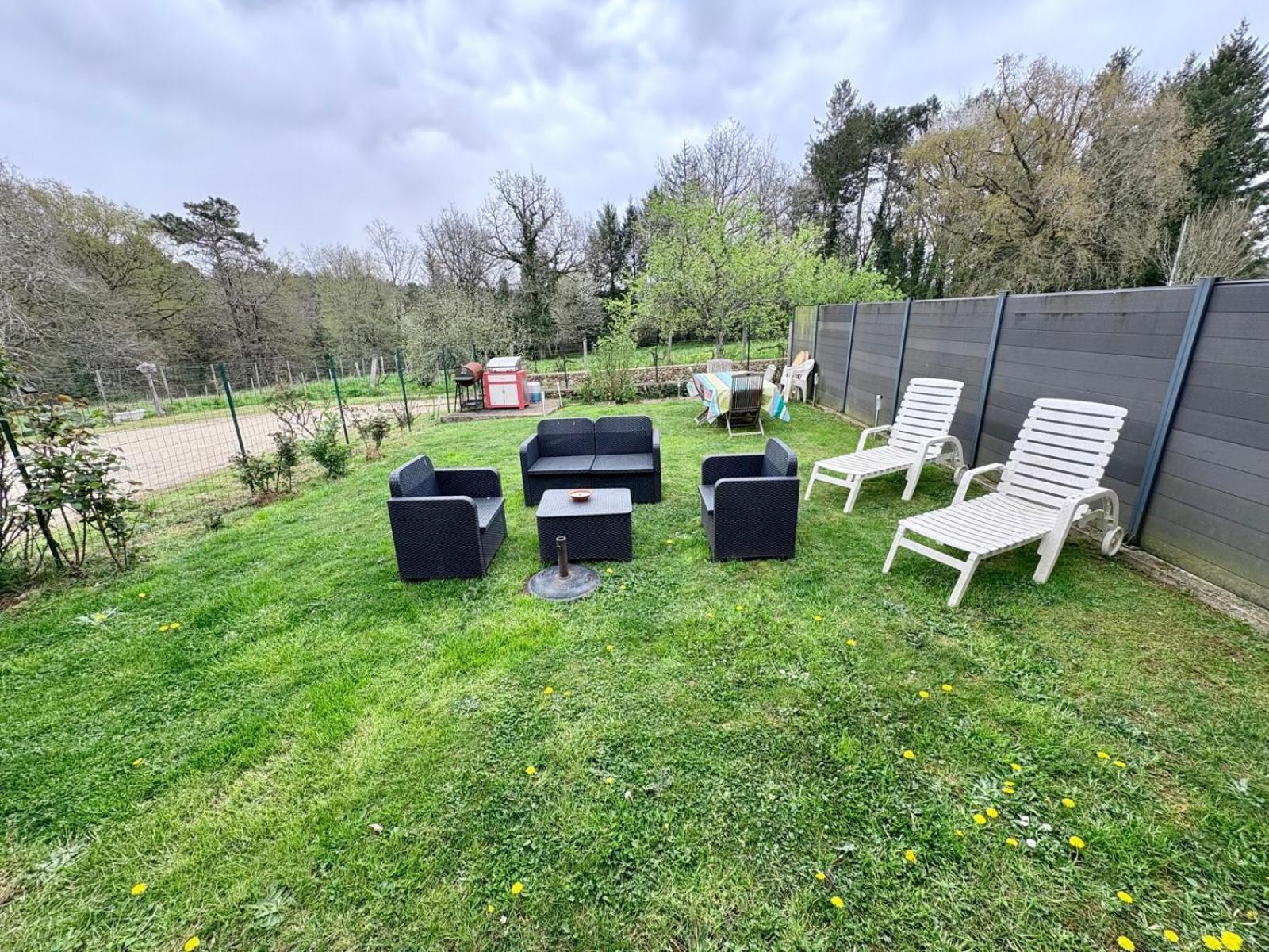 Апартаменти Chez Lucia A 15Min De Perigueux A 6Km Autoroute A89 Eglise-Neuve-de-Vergt Екстер'єр фото